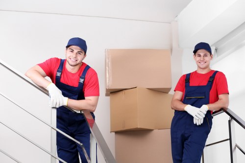 Packing and loading service for removals in Colyers