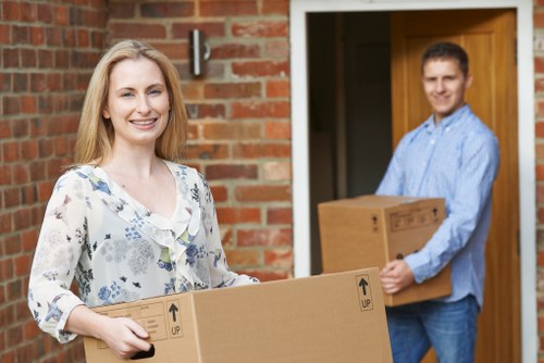 Removal truck hire service for local moves in Colyers