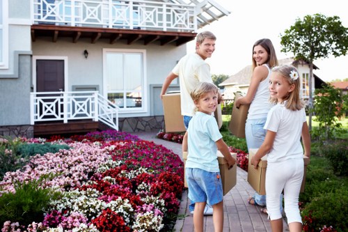 Commercial moving truck support in Colyers area