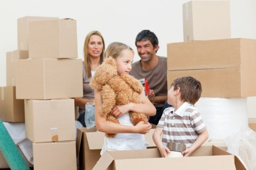 Local packing and unpacking support for homes and businesses in Colyers